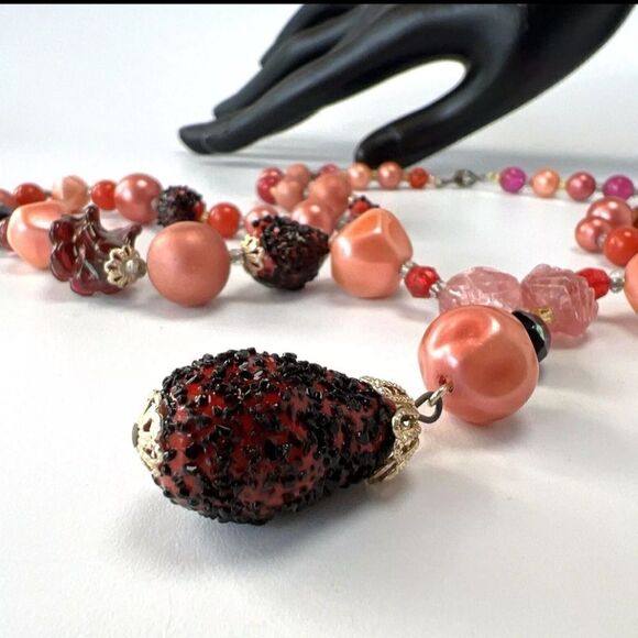 Red & Pink Glass Uranium wedding Cake - Picture 7 of 16